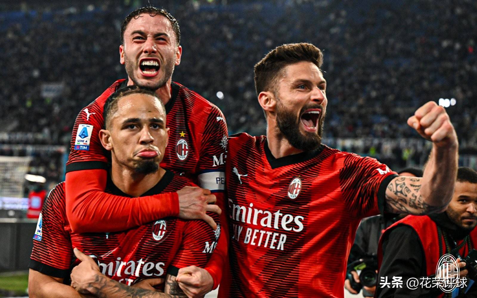 意甲球队球员庆祝进球,展现团队合作精神,战绩斐然 意甲球队球员庆祝进球,展现团队合作精神,战绩斐然