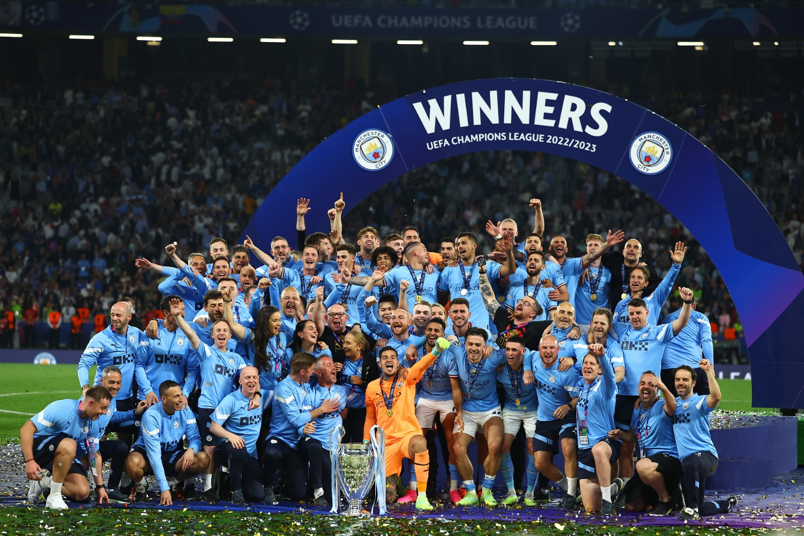 包含曼城主教练信心满满，备战小组头名，势不可挡的词条