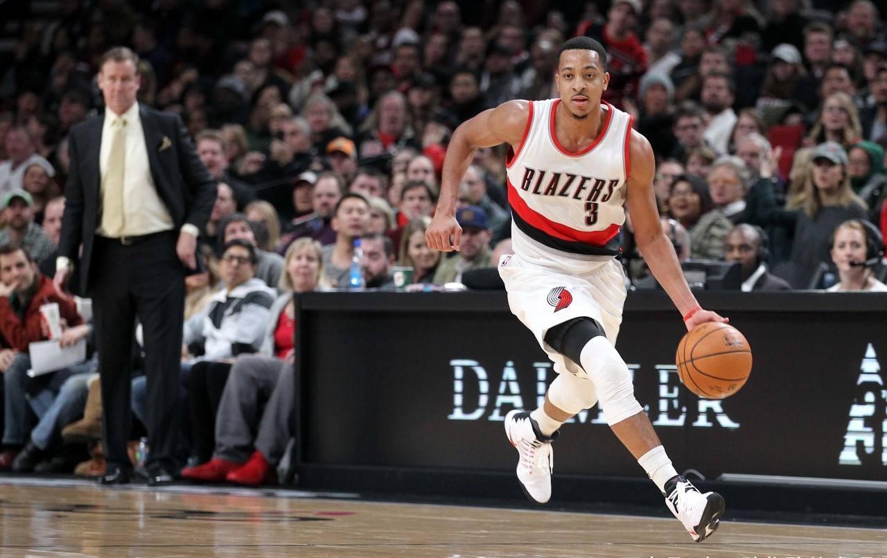 爵士鏖战湖人，麦科勒姆高光表现