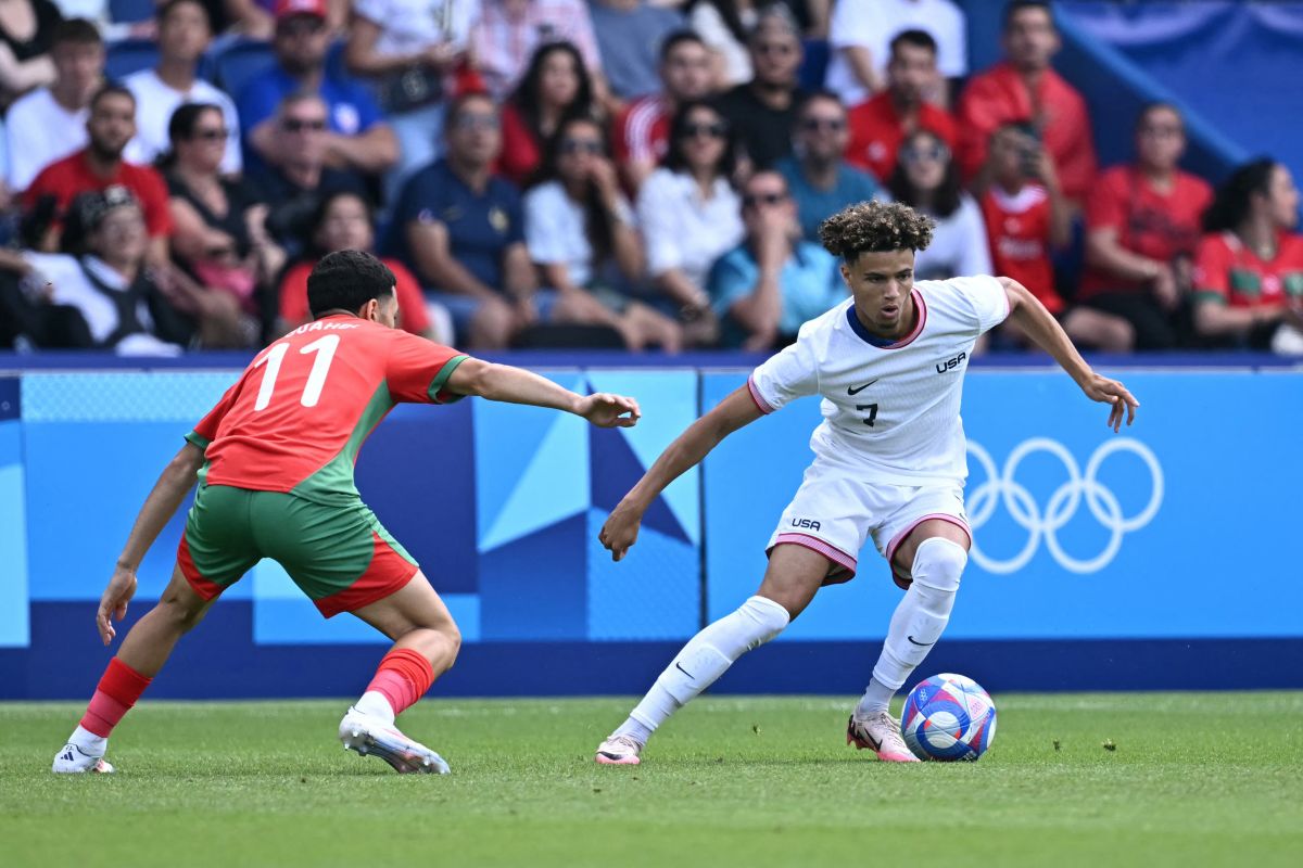 法国队翻盘葡萄牙队，马龙点燃赛场